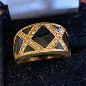 Wide SHINY BLACK OYNX Criss-Cross CHANNEL Set CLEAR CZs * Gold BAND RING * sz 6